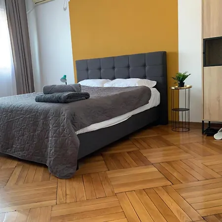 Ultra Modern Apartmán